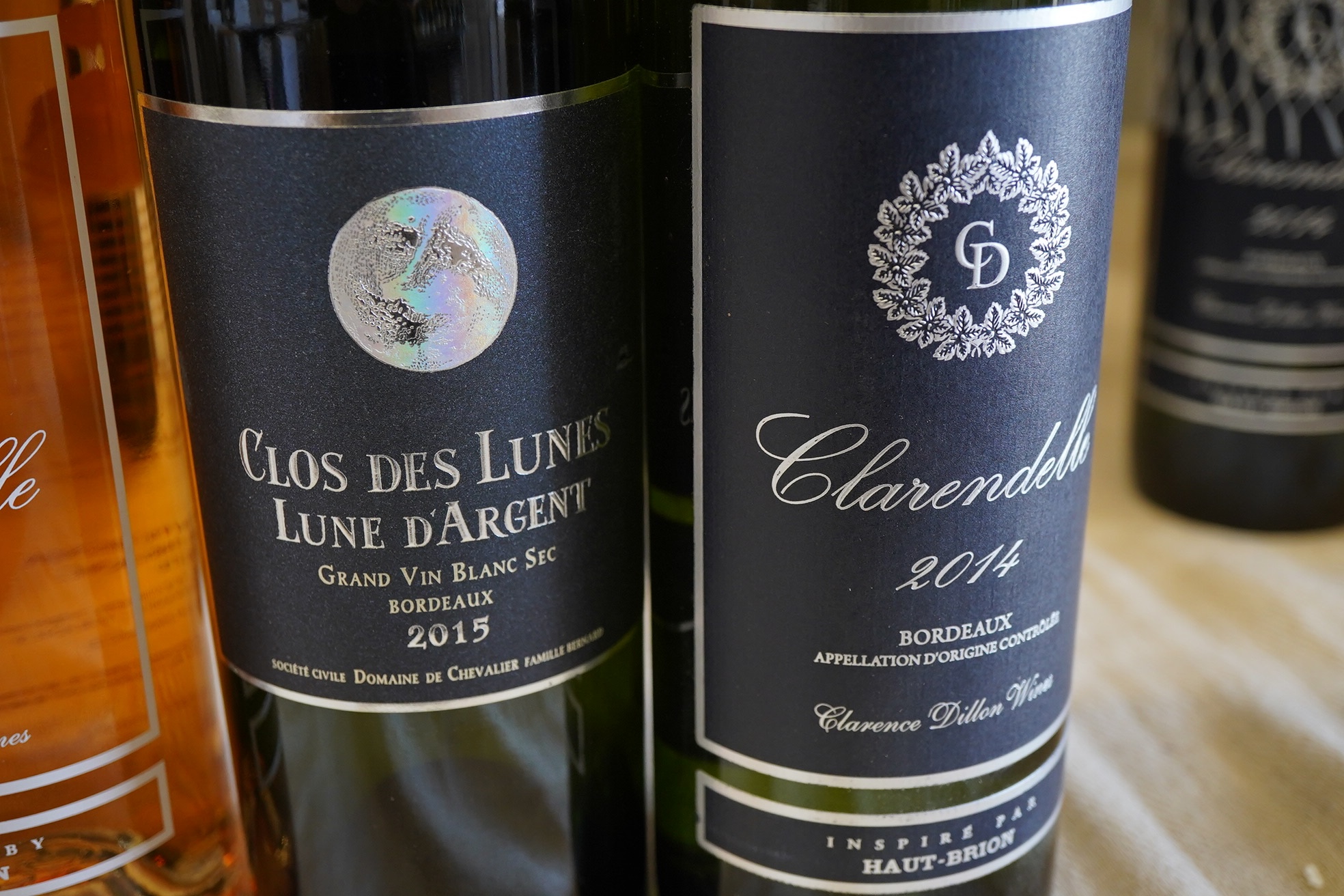A mixed parcel of Bordeaux white wine